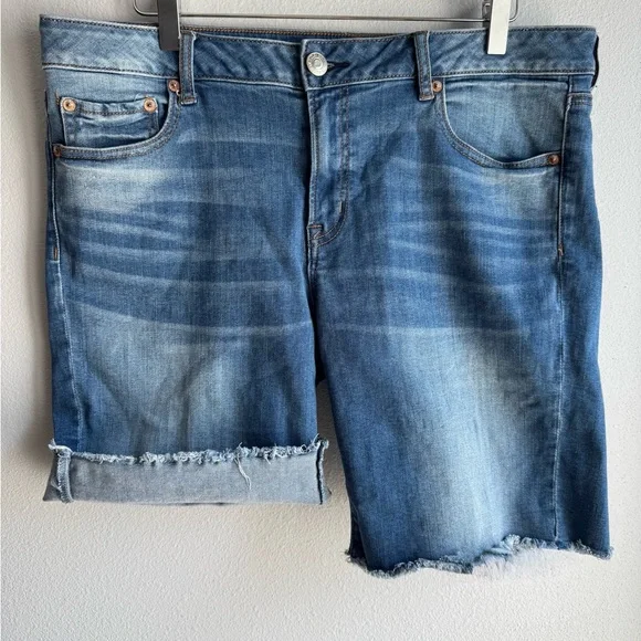 American Eagle Outfitters Blue Denim Bermuda Shorts - Picture 3 of 5